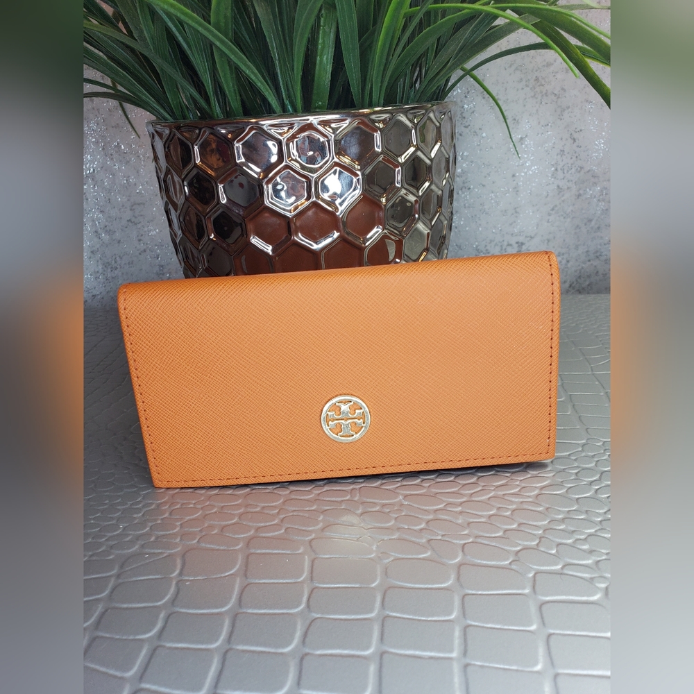 TORY BURCH Saffiano Leather Orange Sunglasses Case - Picture 2 of 5